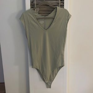 Everlane V Neck Ballet Body Suit